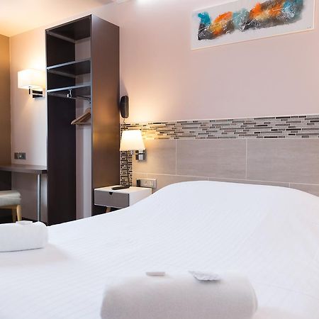 Wink Hotel Juvisy エクステリア 写真