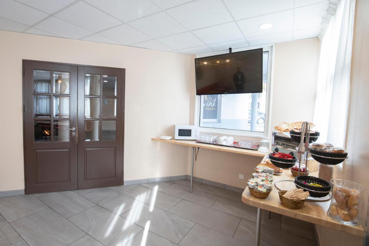 Wink Hotel Juvisy エクステリア 写真