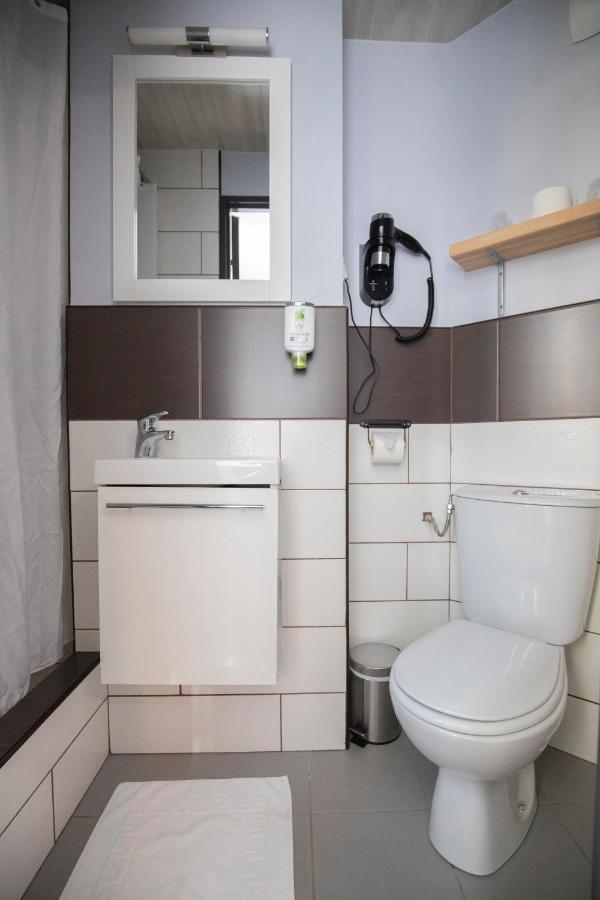 Wink Hotel Juvisy エクステリア 写真