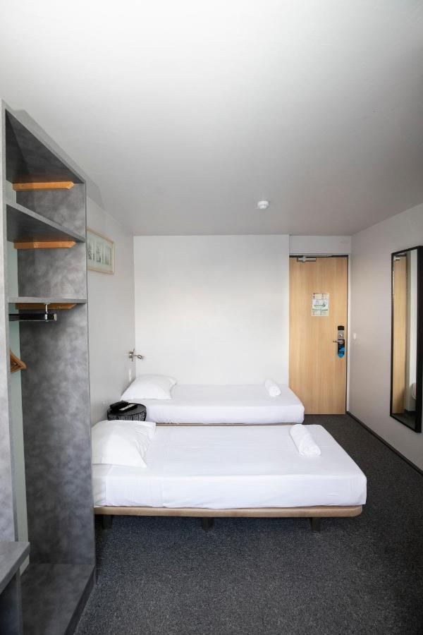 Wink Hotel Juvisy エクステリア 写真